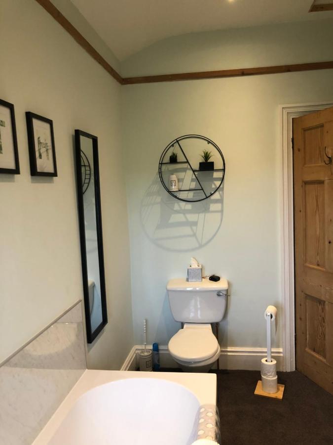 The Hollow Bed And Breakfast Great Longstone Extérieur photo