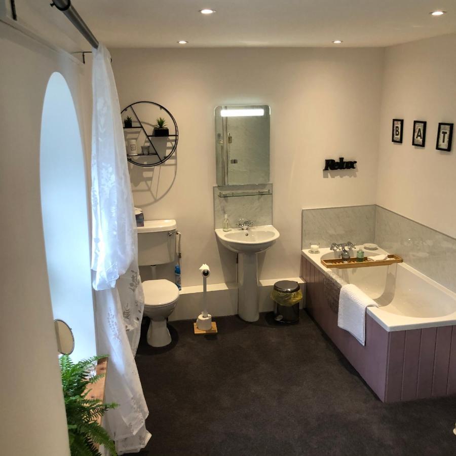 The Hollow Bed And Breakfast Great Longstone Extérieur photo